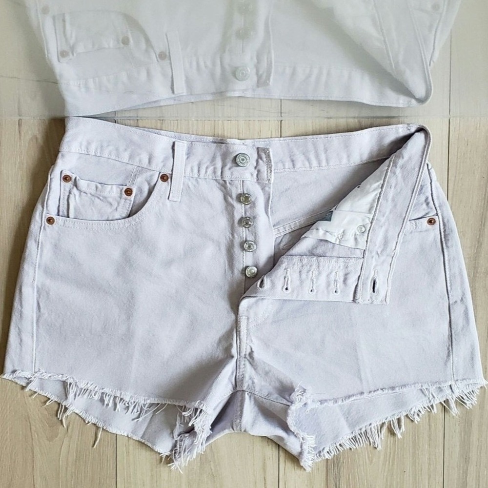 Levis Denim Shorts Womens 31 Lavender 501 Button Fly High Rise Raw Hem Jeans